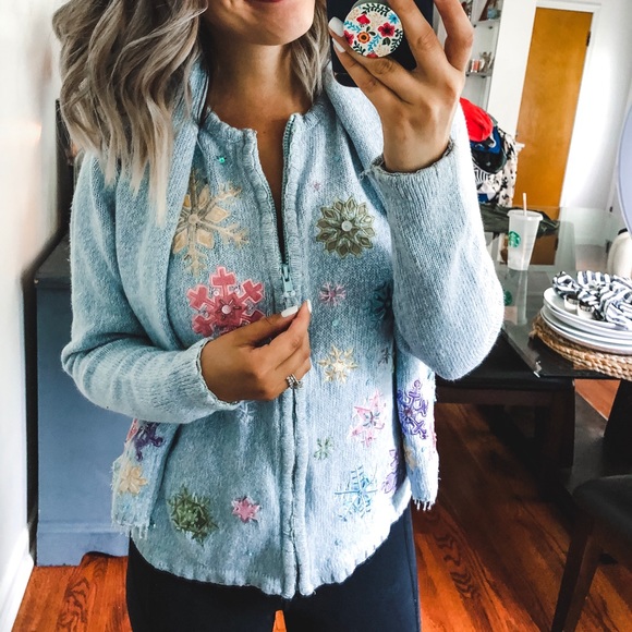 White Stag Blue Snowflake Sweater with Scarf Small - Picture 6 of 6